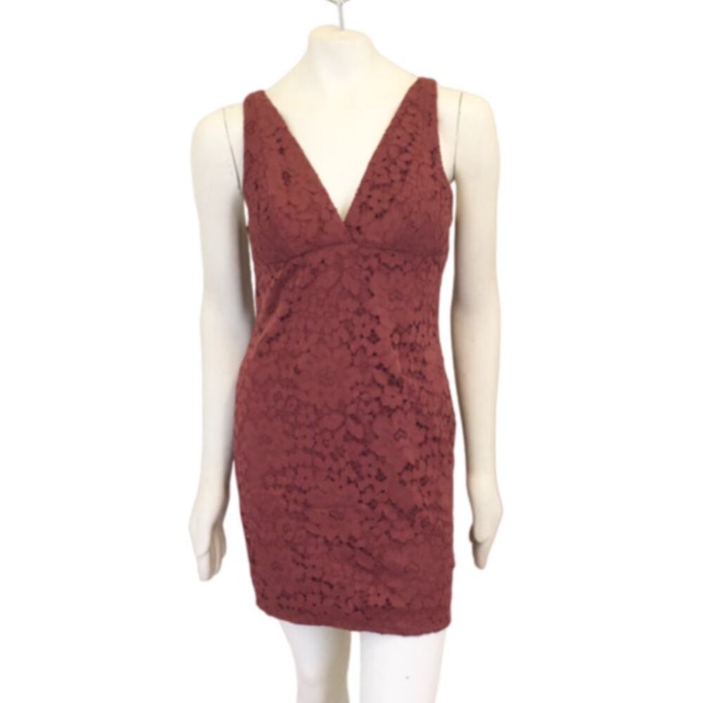 NWT TOPSHOP Low V-neck Sleeveless Lace Bodycon Mini Dress in Rusty Red SZ 10